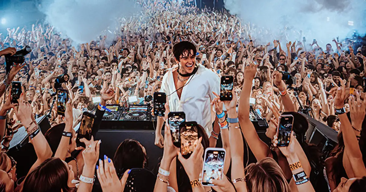 Capa fotográfica da fonte da Club Base: John Summit responds to backlash and alleged harassment after Argentina show